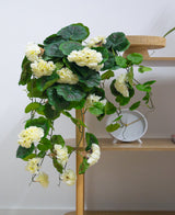 Kunst hangplant Geranium 75 cm wit