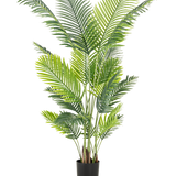 De Kunstplant Phoenix 180 cm is een hoge kunstplant met weelderige groene bladeren in een zwarte pot die een tropische sfeer toevoegt aan elke ruimte. Afgebeeld tegen een effen witte achtergrond.