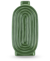 De Vaas Breaths 24 cm groen heeft een ovale, geribbelde vorm en een kleine opening bovenaan, ideaal als keramieken vaas voor kunstbloemen. Staat rechtop op een lichte achtergrond.