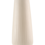 De Vaas Dust 20 cm beige is een hoge, gebroken witte keramieken vaas met een gladde matte afwerking en verticale ribbels. Het moderne, licht taps toelopende ontwerp maakt het perfect als vaas voor kunstbloemen.