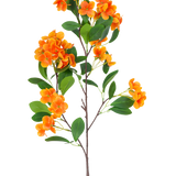 De Kunstbloem Sneeuwbal Real Touch Oranje 80 cm heeft trossen levendige oranje bloemen en groene bladeren op slanke bruine stelen, tegen een effen witte achtergrond.