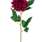 De Kunstbloem Dahlia Real Touch donker rood 54 cm heeft een enkele dieprode dahlia bloem met groene bladeren op een steel, geïsoleerd tegen een witte achtergrond.