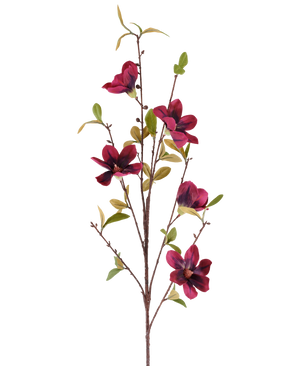 Een enkele kunstbloem Magnolia 94 cm, bordeauxrode kunsttak met vijf dieprode bloemen en groene bladeren, gepresenteerd tegen een effen witte achtergrond.