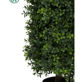 Een close-up van een Kunstplant Buxus Pyramide UV 90 cm met dichte groene bladeren. In de linkerbovenhoek staat een UV-beschermingssymbool met een gele zon en "UV" in een groene cirkel.