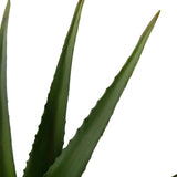 Close-up van Kunstplant Aloë Vera 45 cm met drie puntige, groene bladeren met gekartelde randen en een glad oppervlak tegen een witte achtergrond.