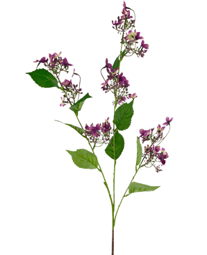 De Kunstbloem Wilde Hortensia 86 cm paars heeft een enkele steel met trossen kleine paarse bloemen en groene bladeren, tegen een witte achtergrond.