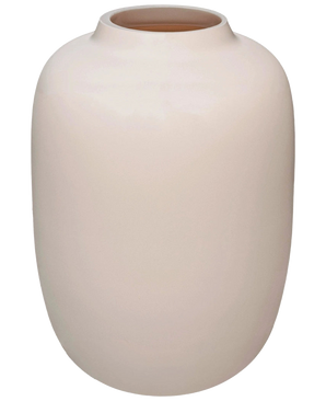 De Vaas Artic Beige (Ø21 x H29 cm) is een gladde vaas van gebroken wit keramiek met een ronde vorm en een kleine uitlopende opening, afgebeeld tegen een witte achtergrond.